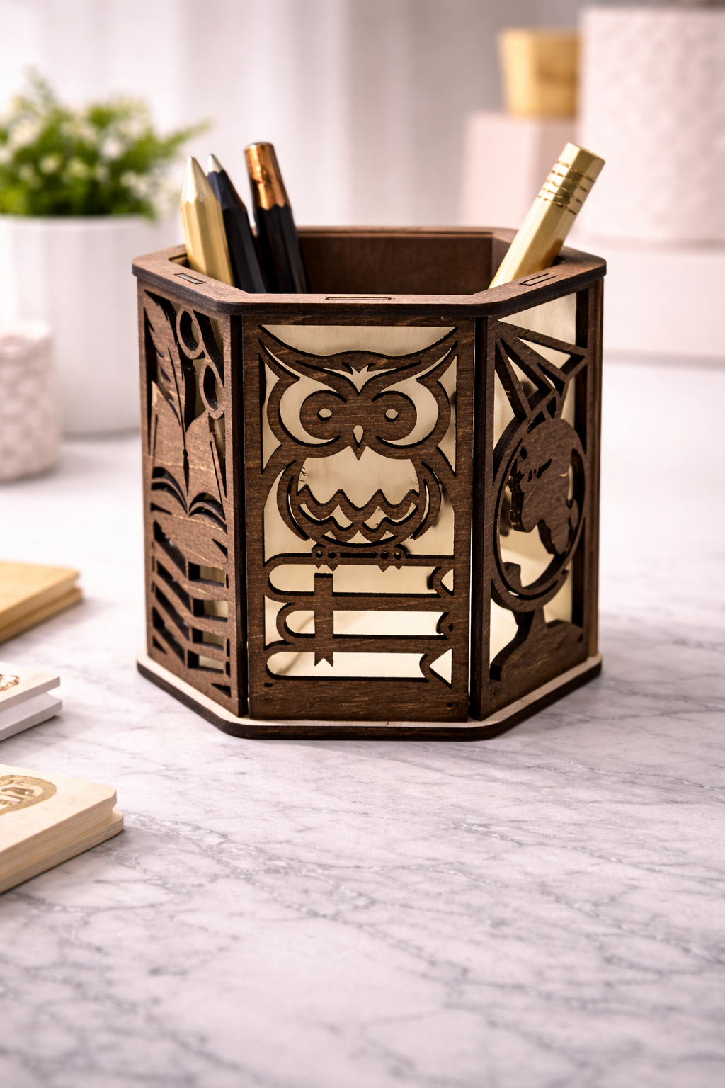 ✏️ Personalized Wooden Desk Organizer & Perpetual Calendar