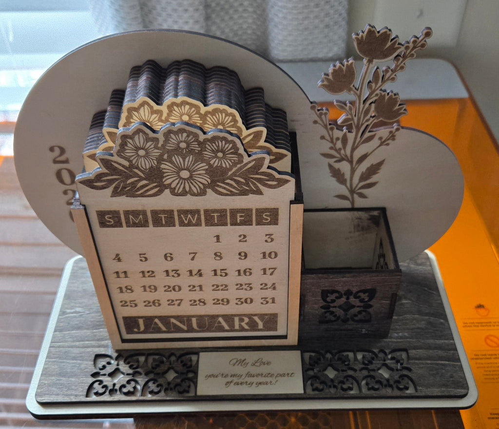 🌸 2026 Wooden Desk Calendar & Keepsake Organizer